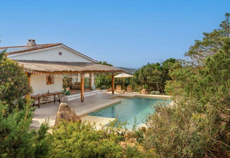 Villa Sardinian Essence