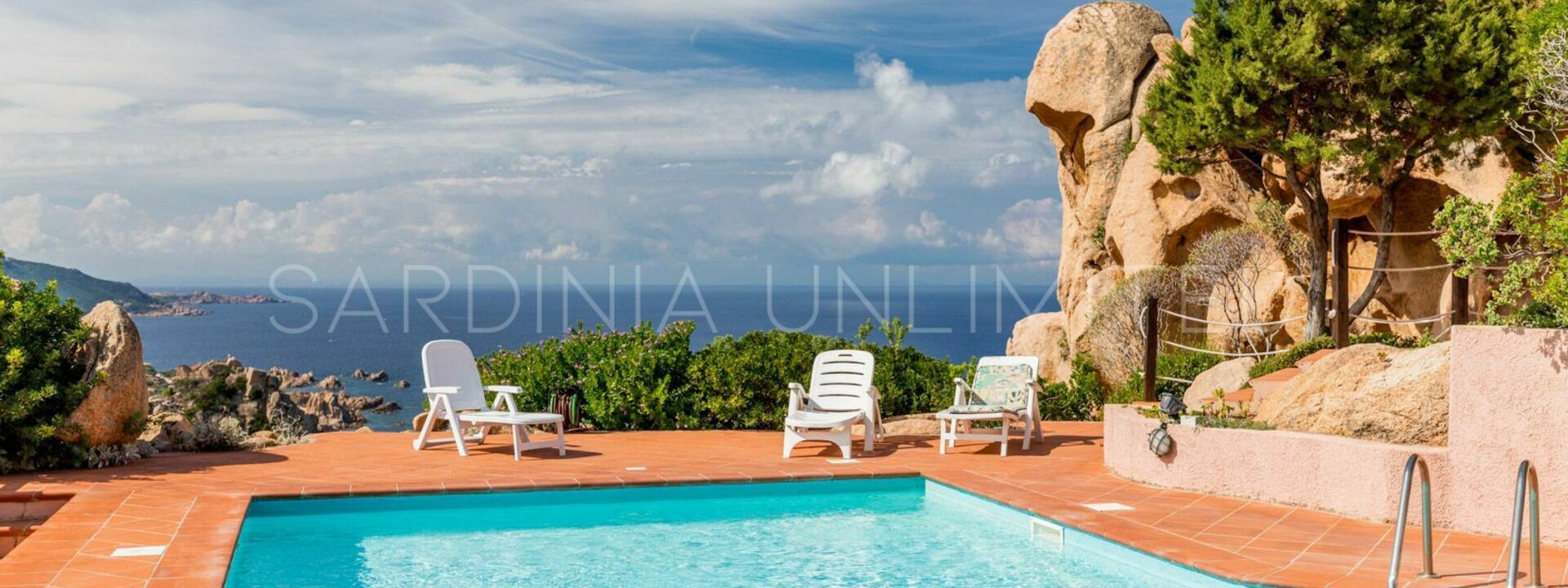 Corbezzolo Giallo: Превосходное расположение для этой прекрасной виллы в аренду в Коста Парадизо, Сардиния.