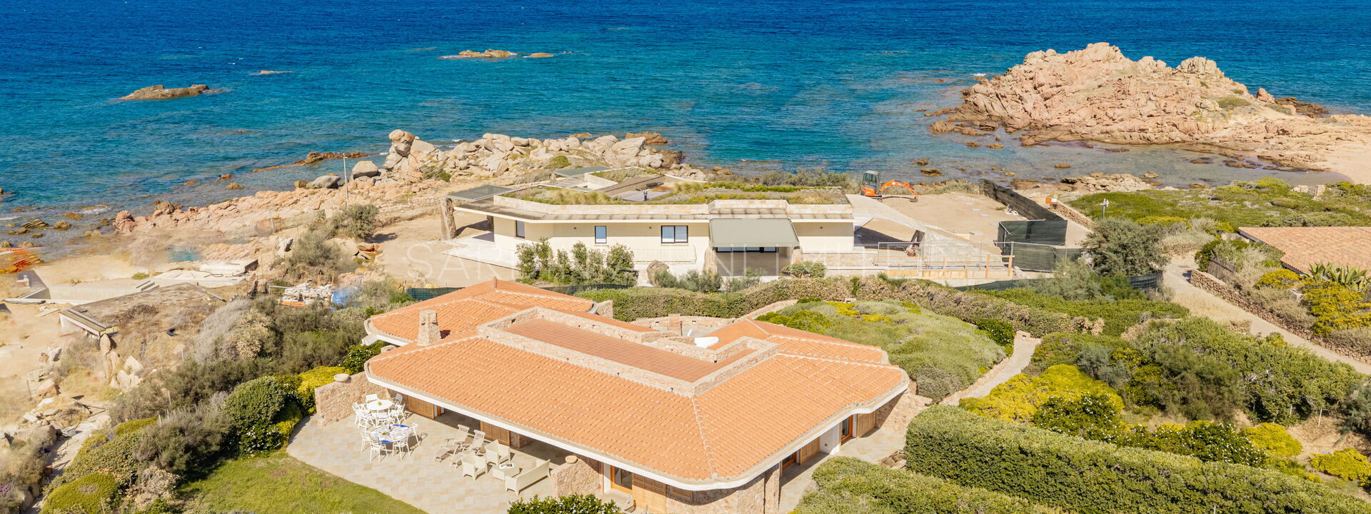Villa Salt Essence