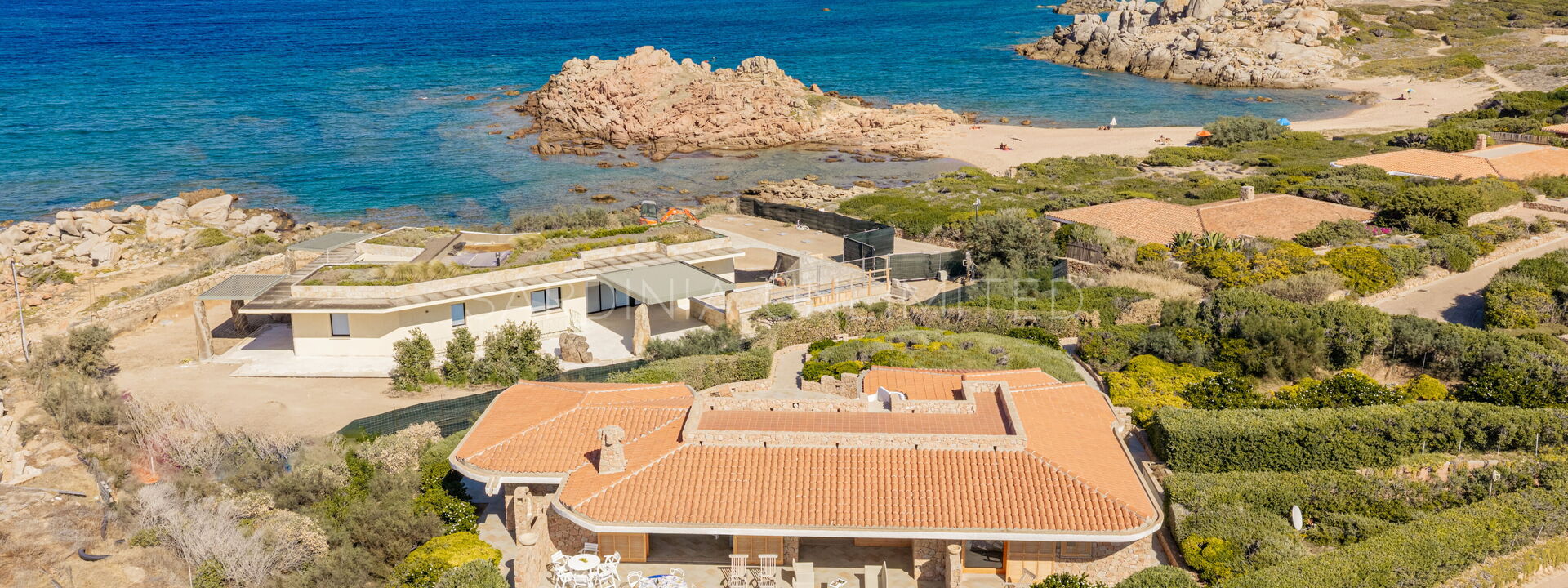 Villa Salt Essence