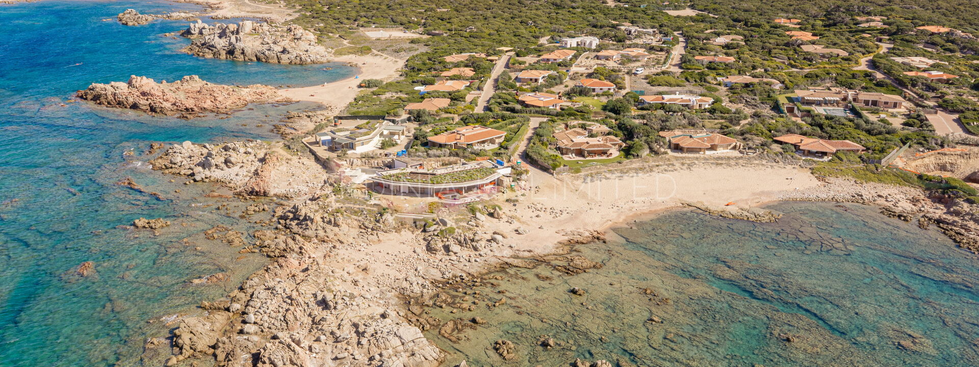 Villa Salt Essence