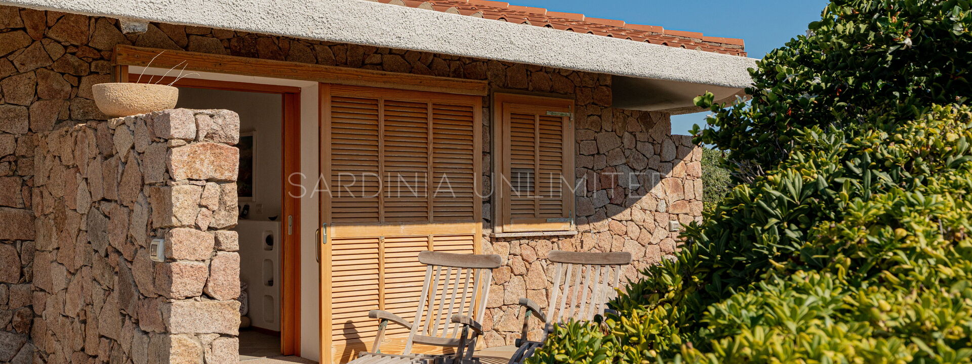 Villa Salt Essence