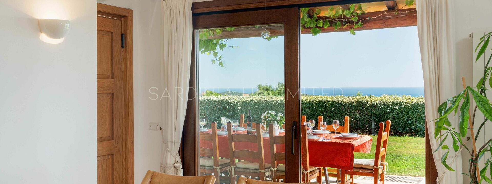 Villa Sa Mola: Woonkamer