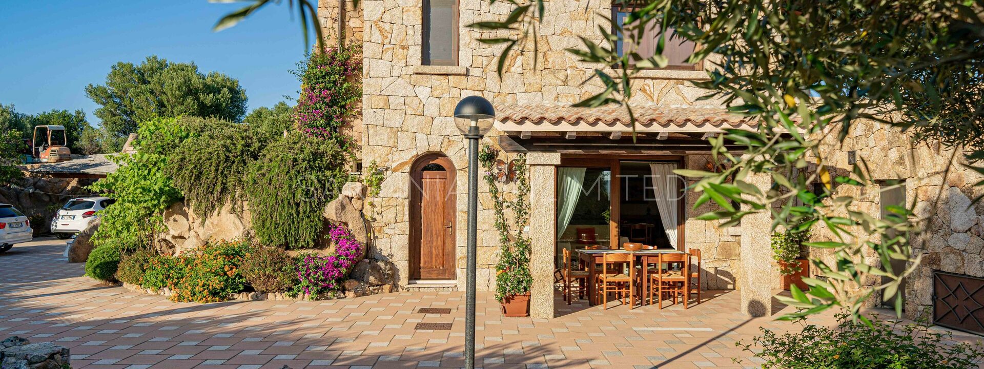 Villa Sa Mola: Buitenkanten