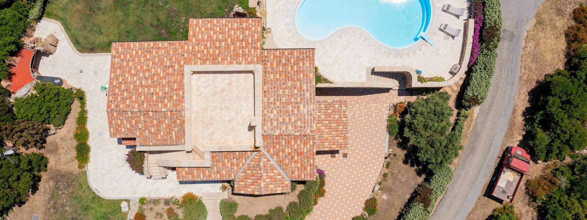 Villa Sa Mola: Buitenkanten