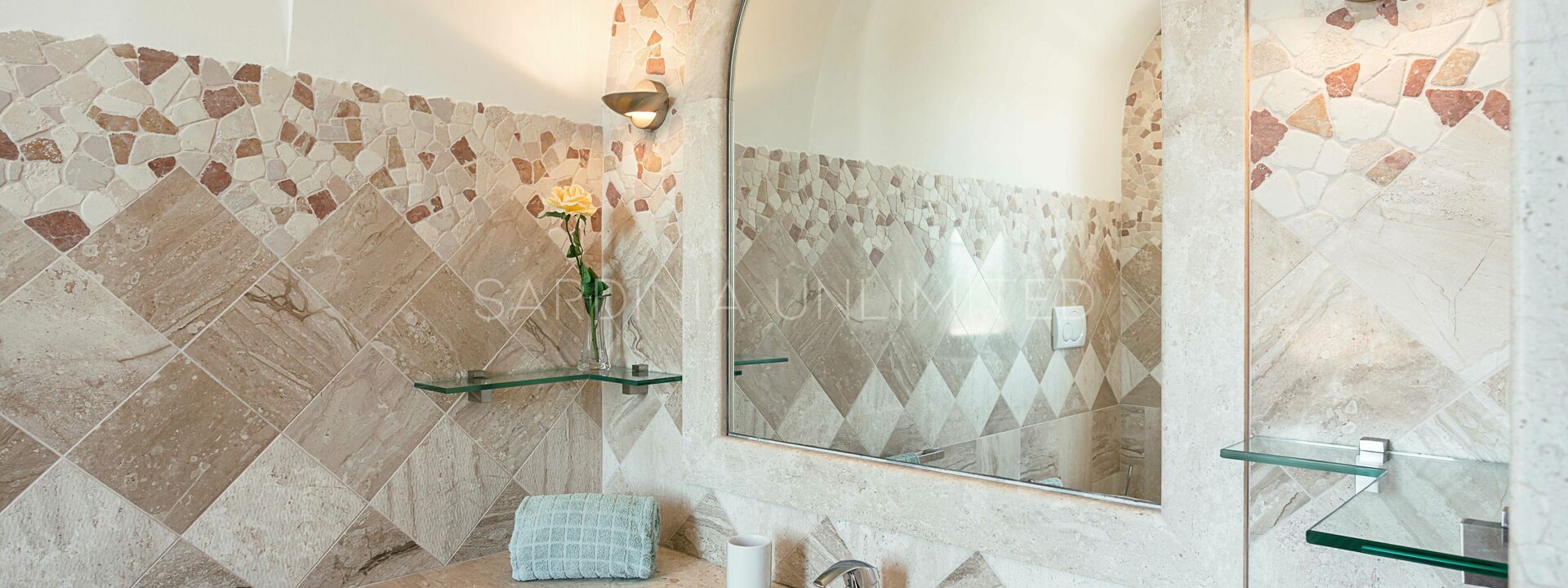 Villa Sa Mola: Badkamer