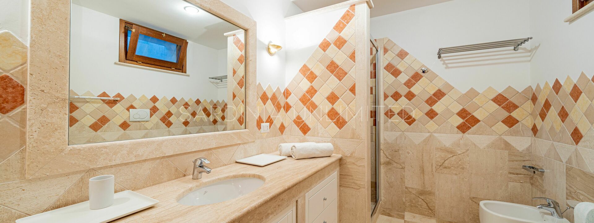 Villa Sa Mola: Badkamer