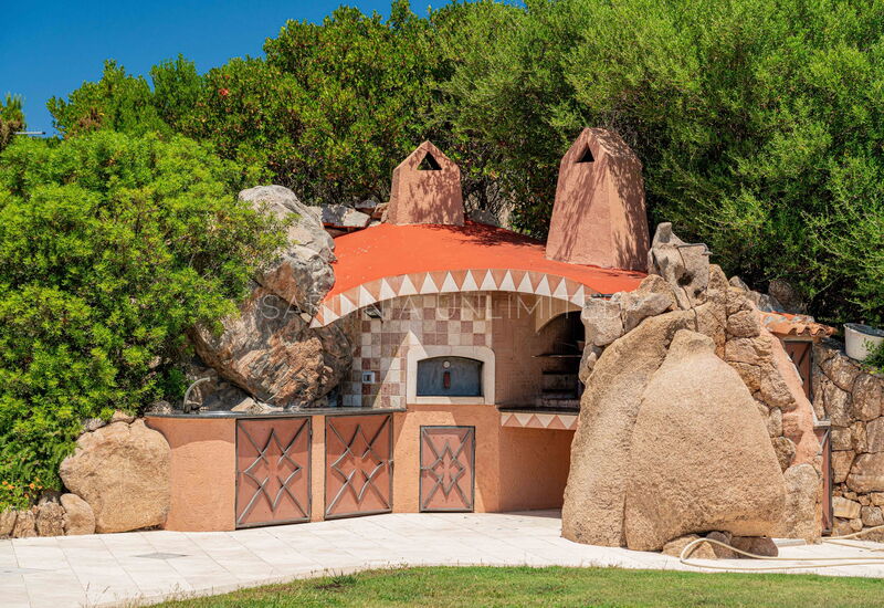 Villa Sa Mola: Building Exterior