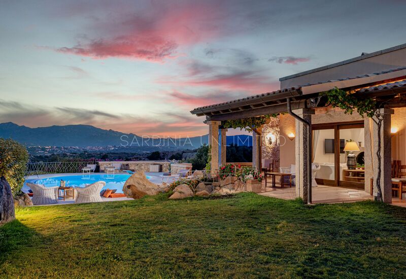 Villa Sa Mola: Building Exterior, Pool