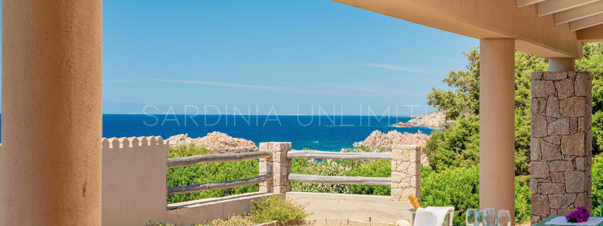 Villa Porta Sul Mare: Villa a pochi metri dal mare di Costa Paradiso