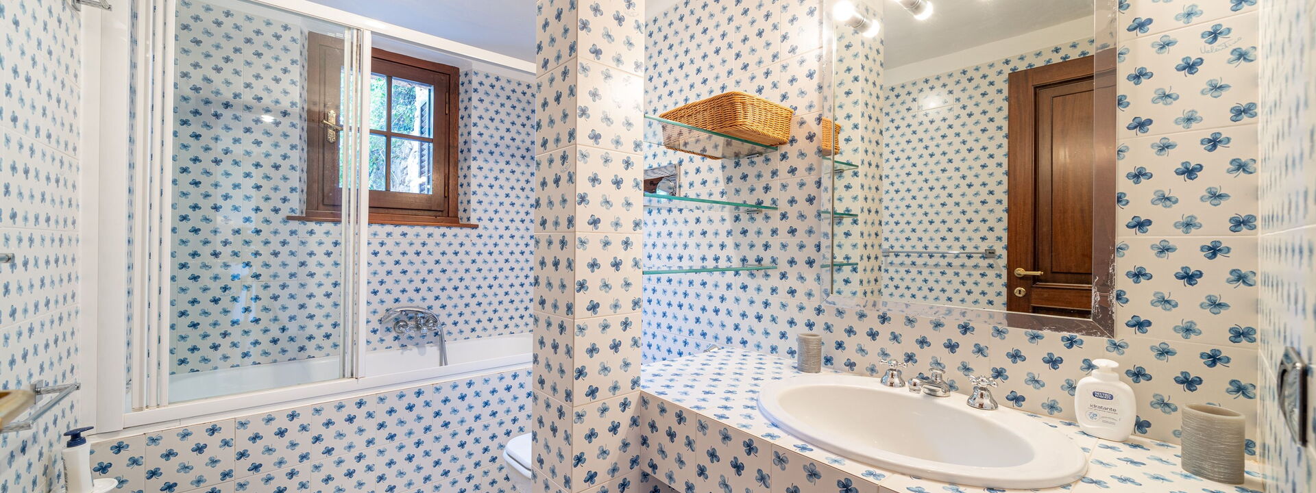 Villa Sogno Indaco: Bad