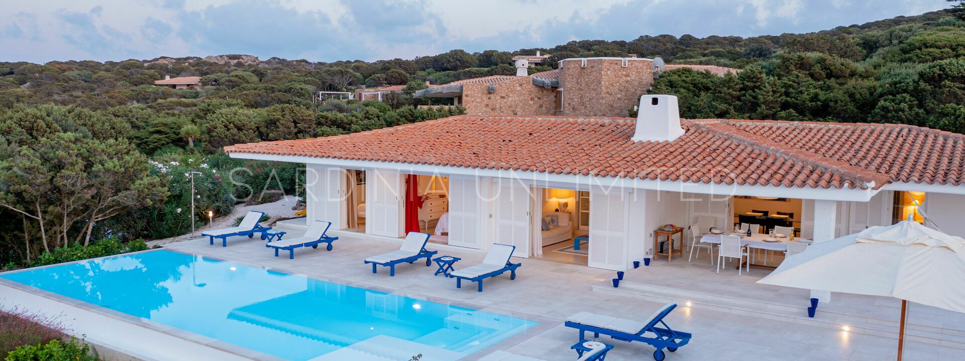 Villa Gloriator: Außen, Balkon / Terrasse / Patio, Schwimmbad