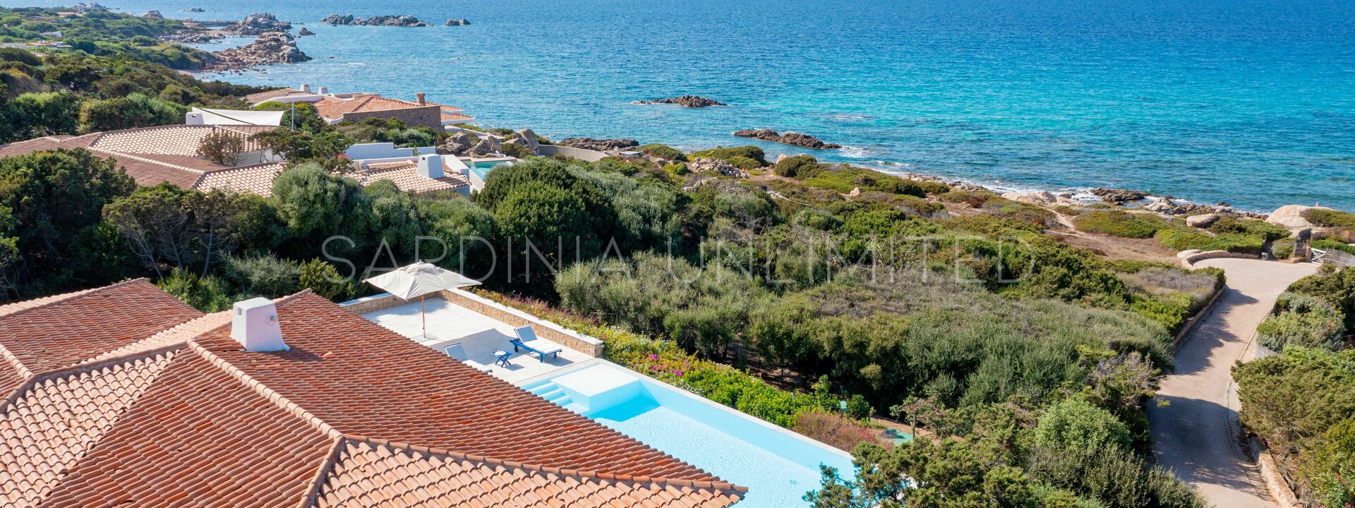 Villa Gloriator: Ansichten, Außen, Schwimmbad