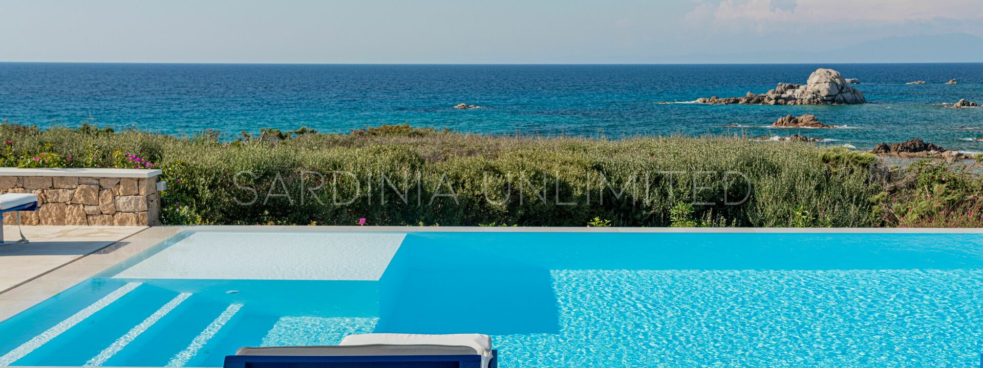 Villa Gloriator: Villa zur Miete in Portobello di Gallura mit privatem Pool in Strandnähe