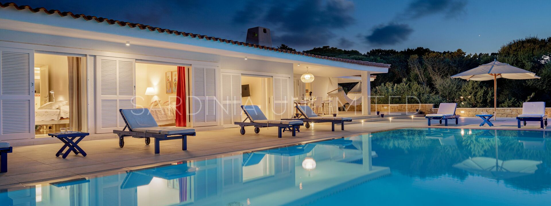 Villa Gloriator: Außen, Schwimmbad