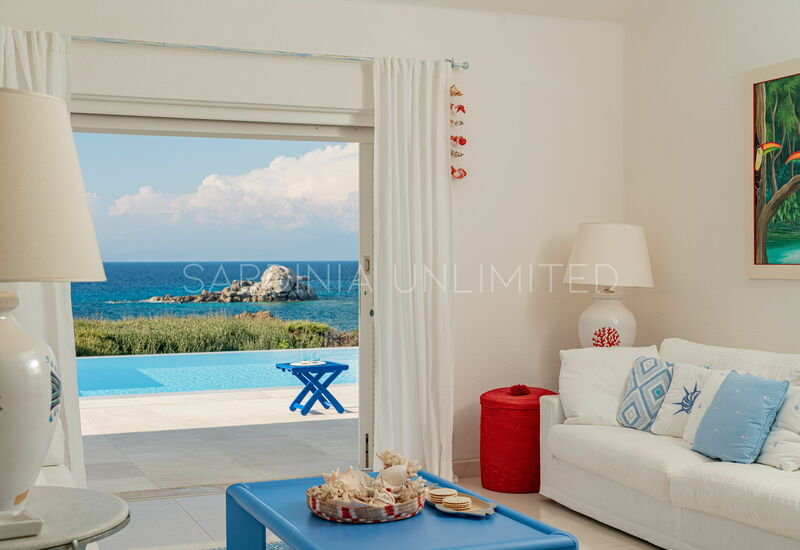 Villa Gloriator: Villa for rent in Portobello di Gallura with sea view living room