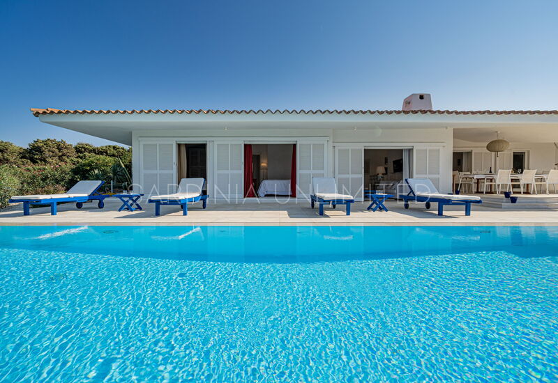 Villa Gloriator: A superb white villa with private pool in Portobello di Gallura, Sardinia.