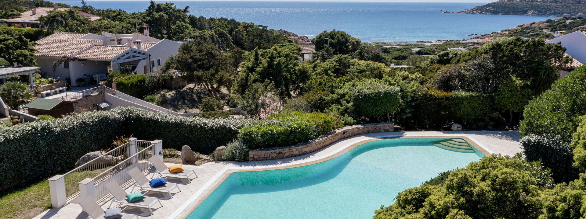 Villa Incanto di Gallura: Draussen, Schwimmbad