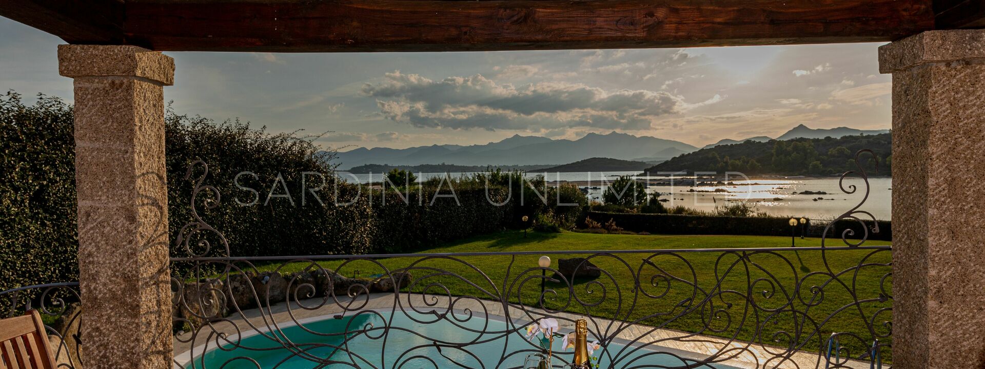 Villa Danza Dei Fenicotteri: Balcone / Terrazza / Patio, Piscina, Vista Panoramica