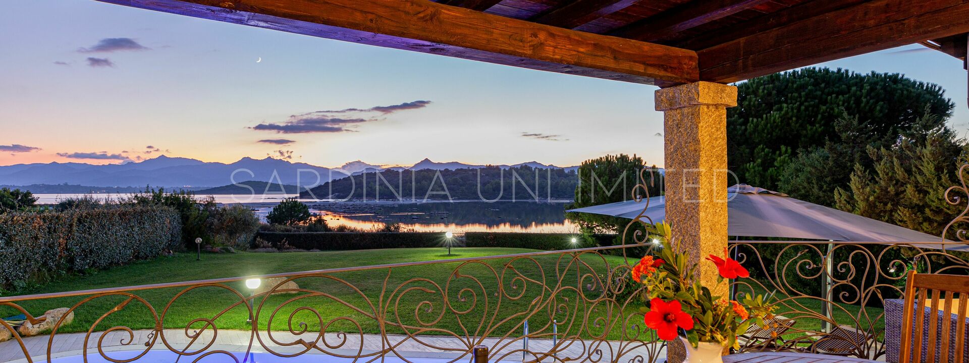 Villa Danza Dei Fenicotteri: Balcone / Terrazza / Patio, Piscina, Vista Panoramica
