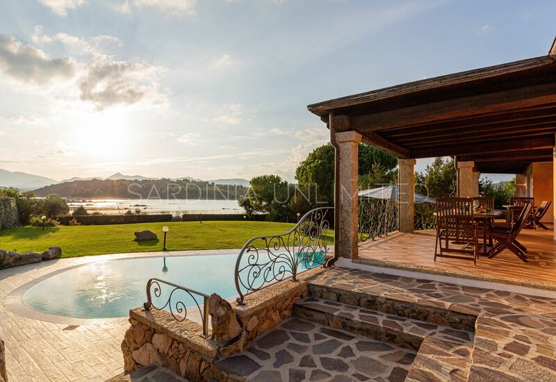 Villa Danza Dei Fenicotteri: villa for rent in San Teodoro with private pool near the beach