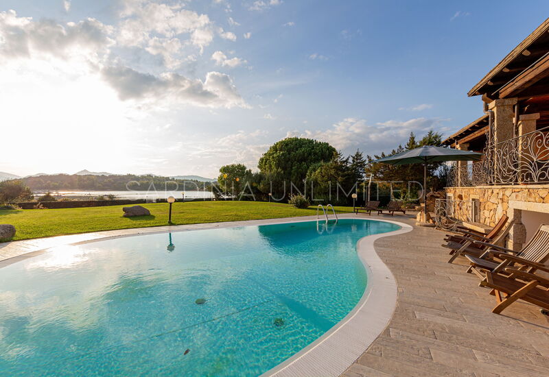 Villa Danza Dei Fenicotteri: villa for rent in San Teodoro with private pool near the beach