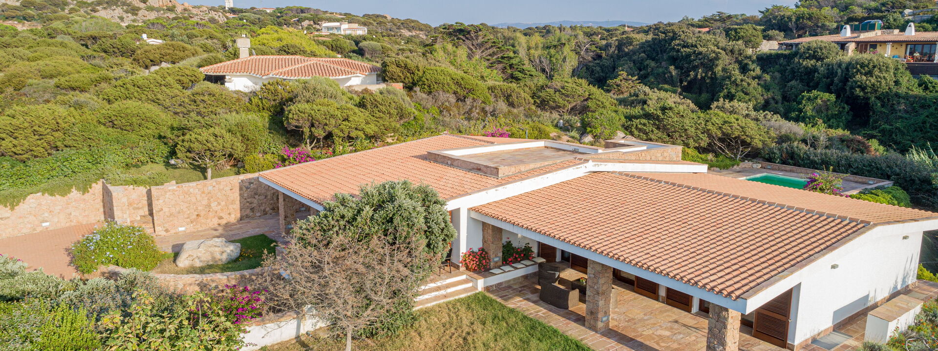 Villa Belle: Außen, Draussen