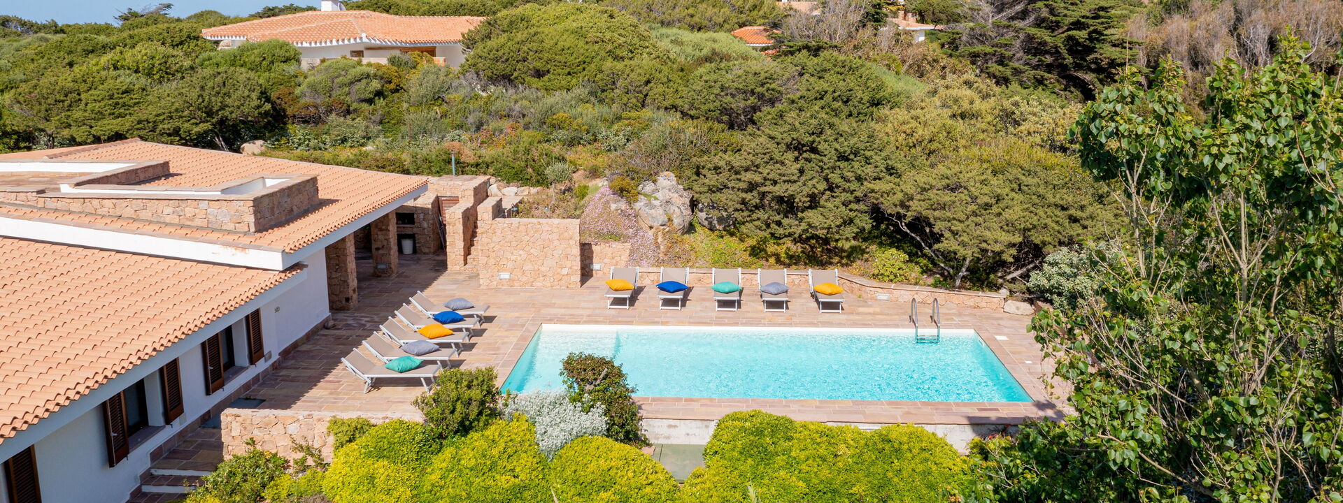 Villa Belle: Draussen, Schwimmbad