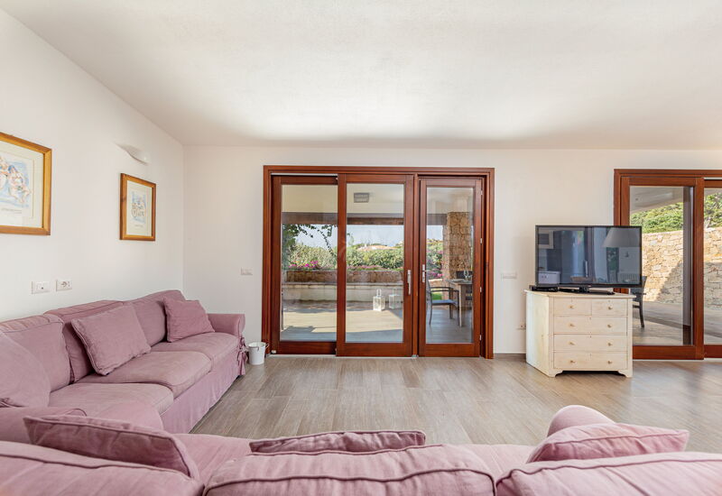 Villa Belle: Balcony / Terrace / Patio, Living Room