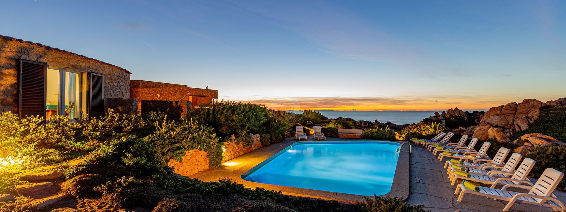 Villa le Sfumature del Melograno: Balcone / Terrazza / Patio, Piscina
