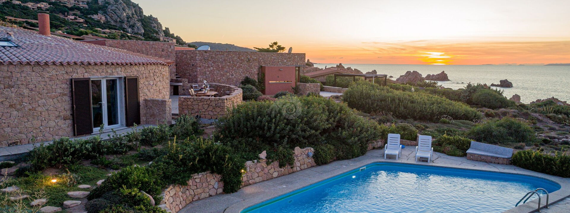 Villa le Sfumature del Melograno: Esterni, Piscina, Vista Panoramica