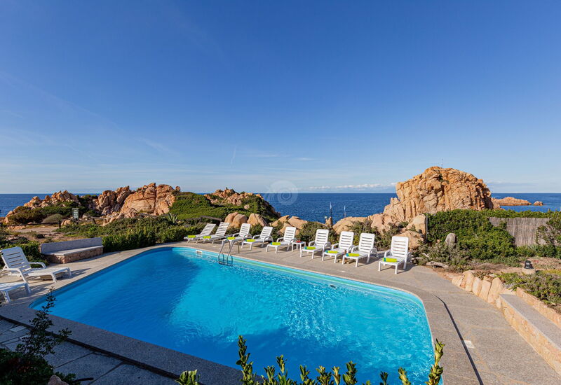 Villa le Sfumature del Melograno: Pool, Scenic View