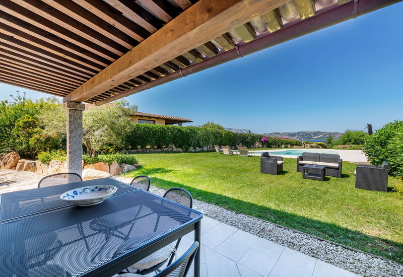 Villa Salinedda: Balcony / Terrace / Patio, Pool