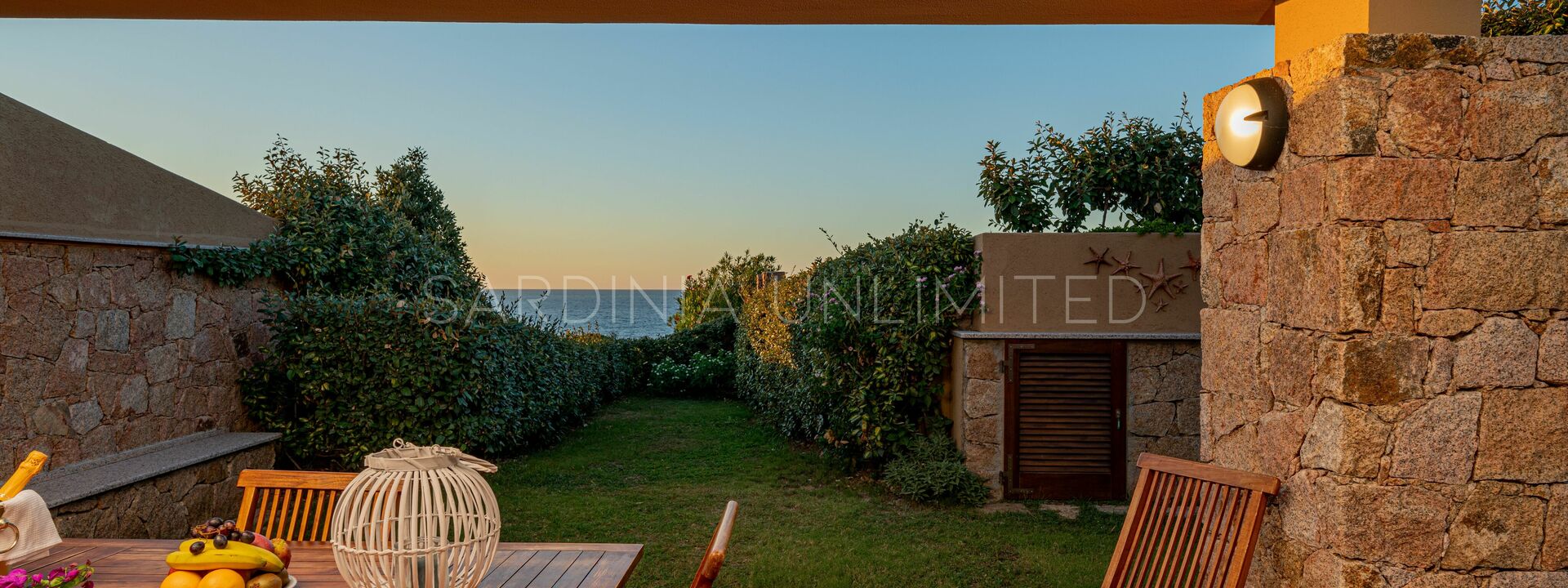 Villa Lumière: Balkon / Terrasse / Patio