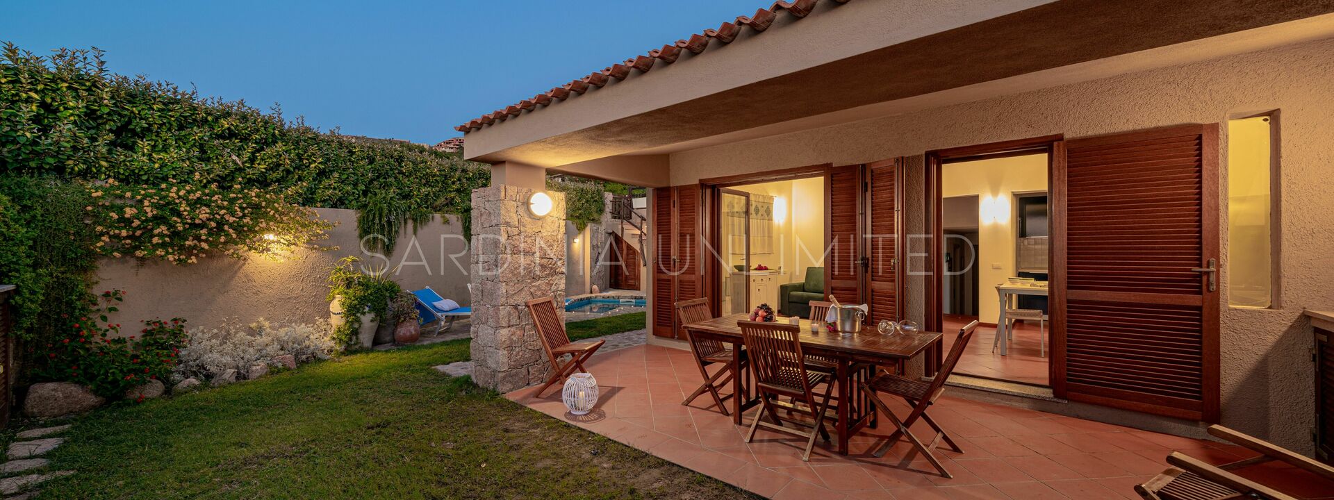 Villa Lumière: Balkon / Terrasse / Patio