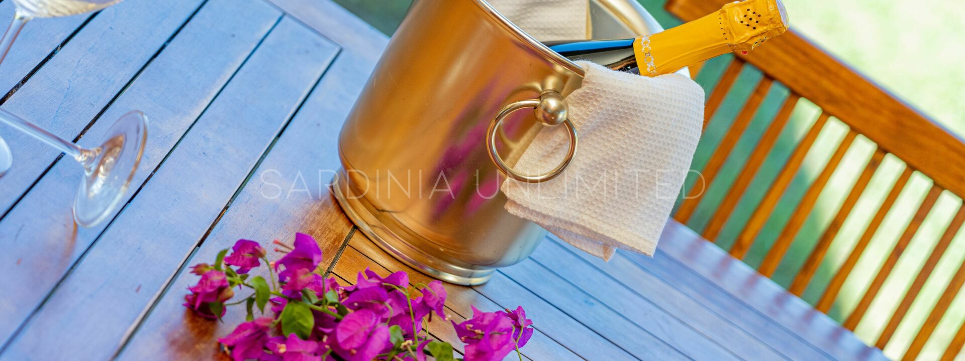 Villa Lumière: Balkon / Terrasse / Patio, Essen, Frühling, Herbst, Sommer