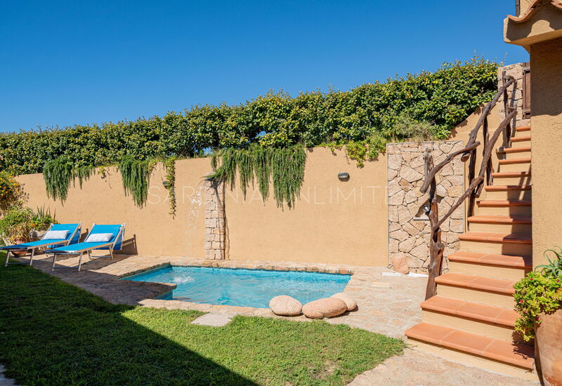 Villa Lumière: Buitenshuis, zwembad