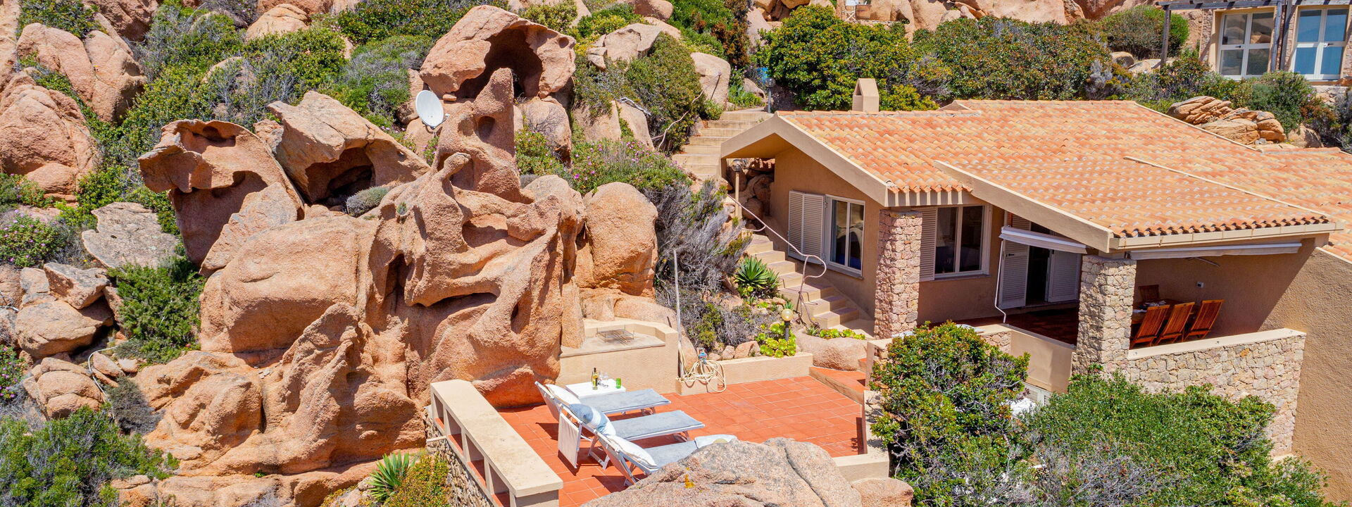 Villa Josephine: Building Exterior