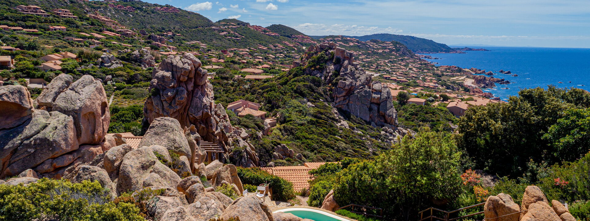 Villa Josephine: Pool, Scenic View