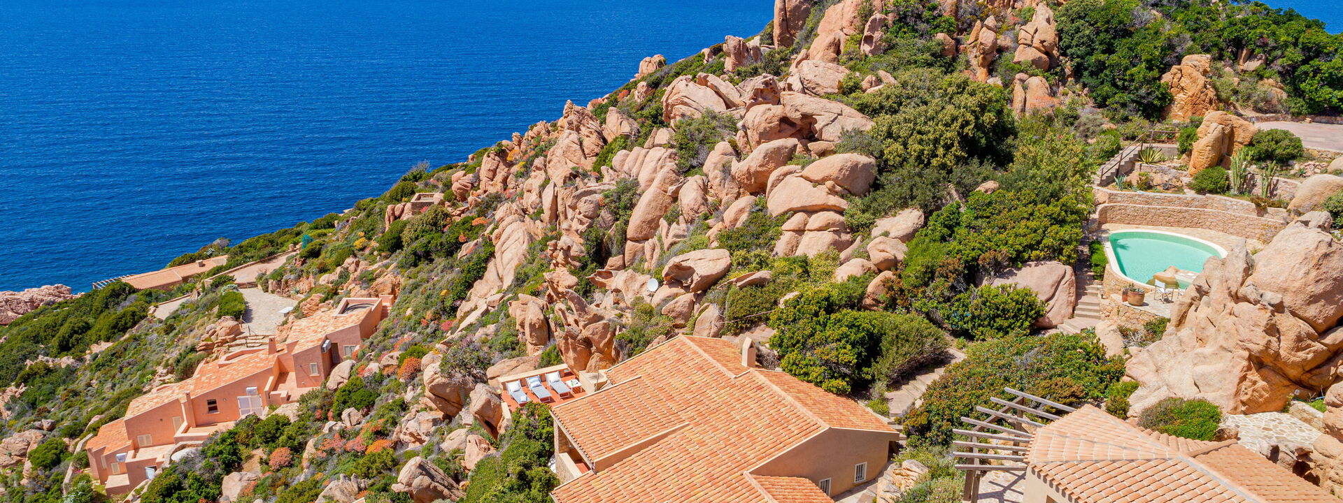 Villa Josephine: Pool, Scenic View