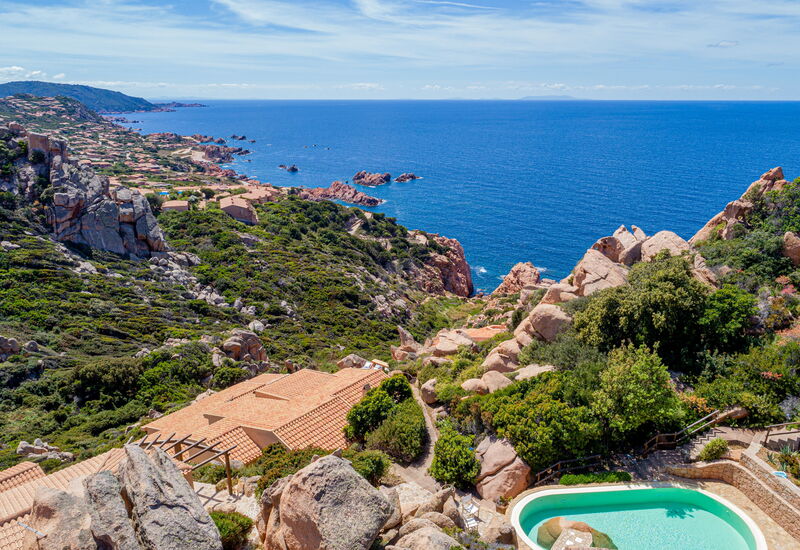 Villa Josephine: Draussen, Sommer