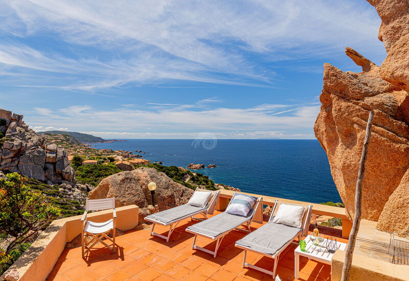 Villa Josephine: Ansichten, Außen