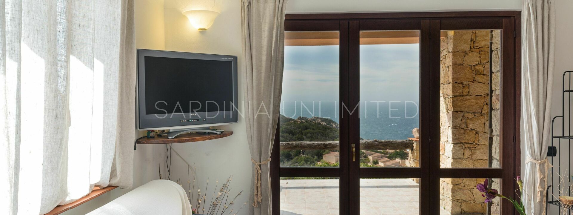 Villa Arielle: Living Room