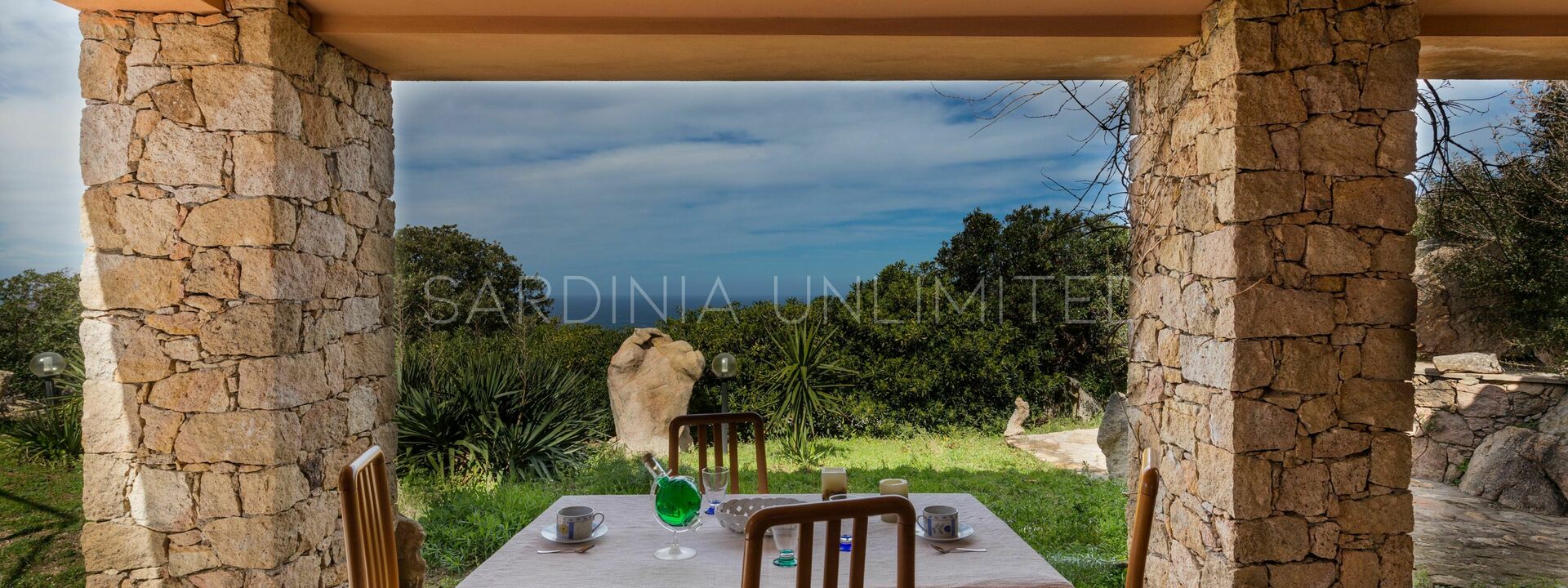 Villa Arielle: Balcony / Terrace / Patio