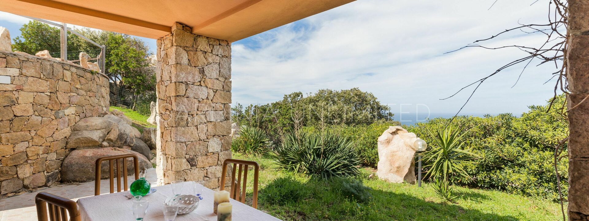 Villa Arielle: Balcony / Terrace / Patio, Garden