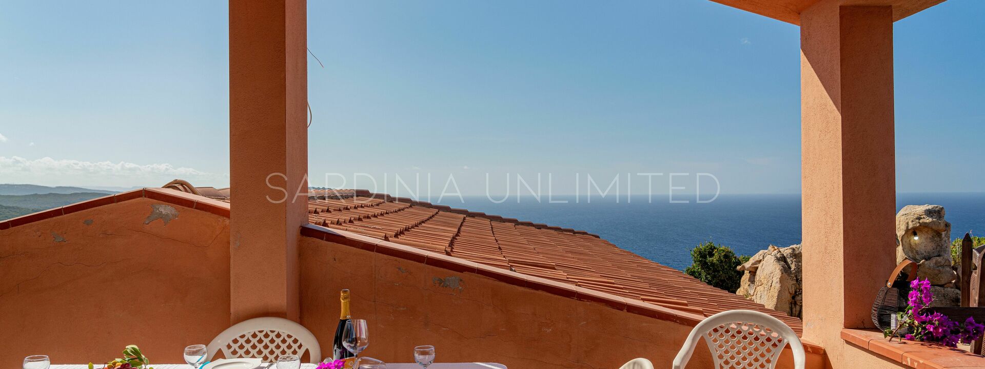 Villa Arielle: Balcony / Terrace / Patio