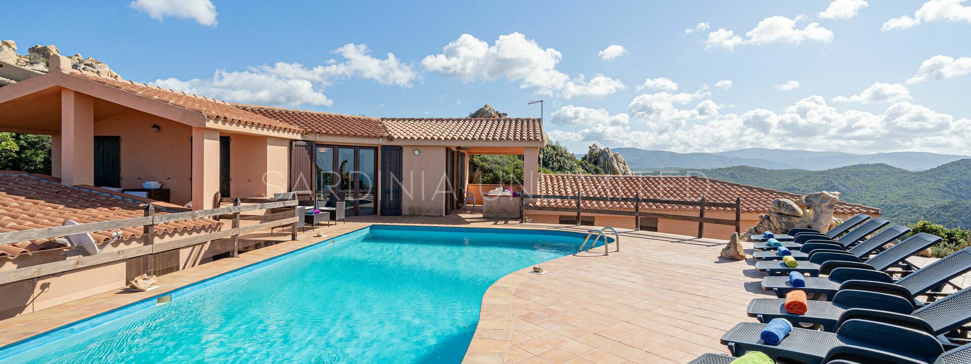 Villa Arielle: gorgeous little villa for rent in Costa Paradiso with a spectacular sea view and private pool