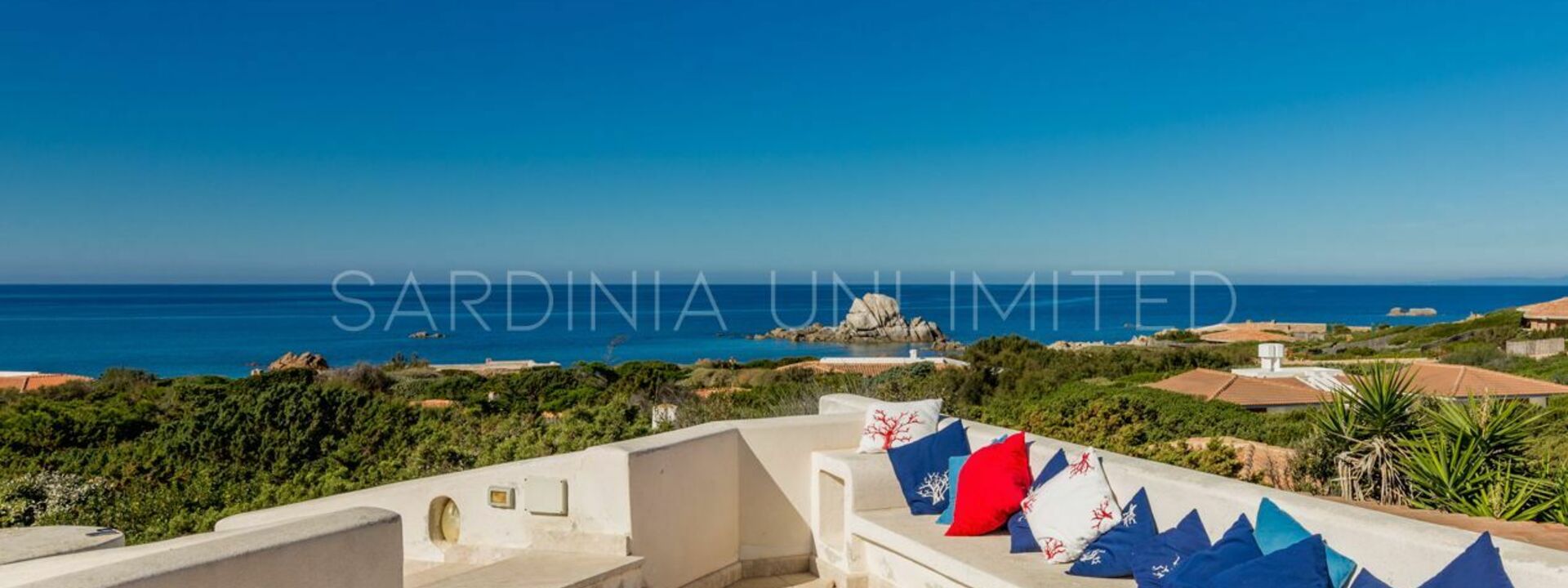 Villa Sassifraga: Portobello di Gallura, Sardinia. Comfortable villa for rent, surrounded by nature.