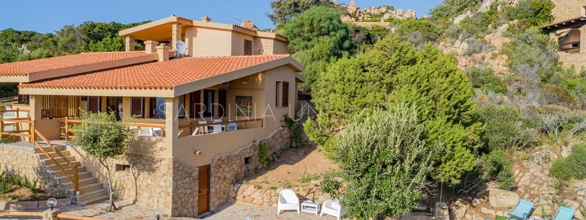 Villa Assenzia Plant: Außen, Frühling, Herbst, Sommer