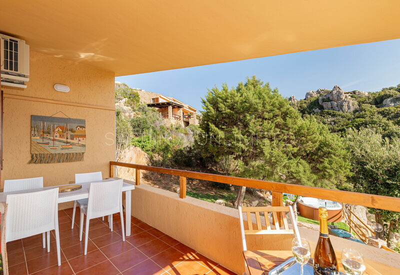 Villa Assenzia Plant: Außen, Balkon / Terrasse / Patio